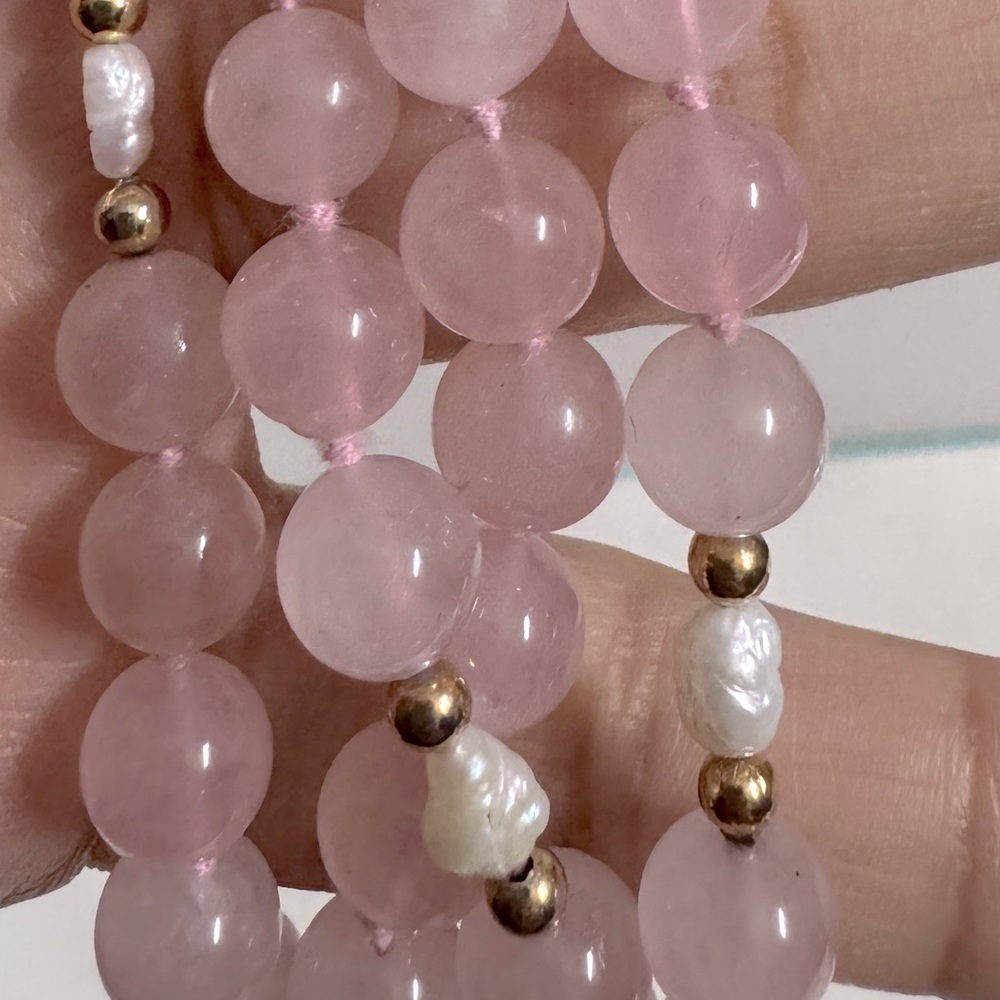 Rose quartz with rice pearl necklace